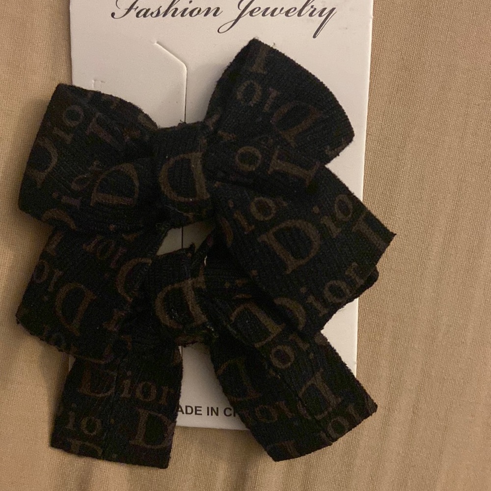 CD Hair Bows